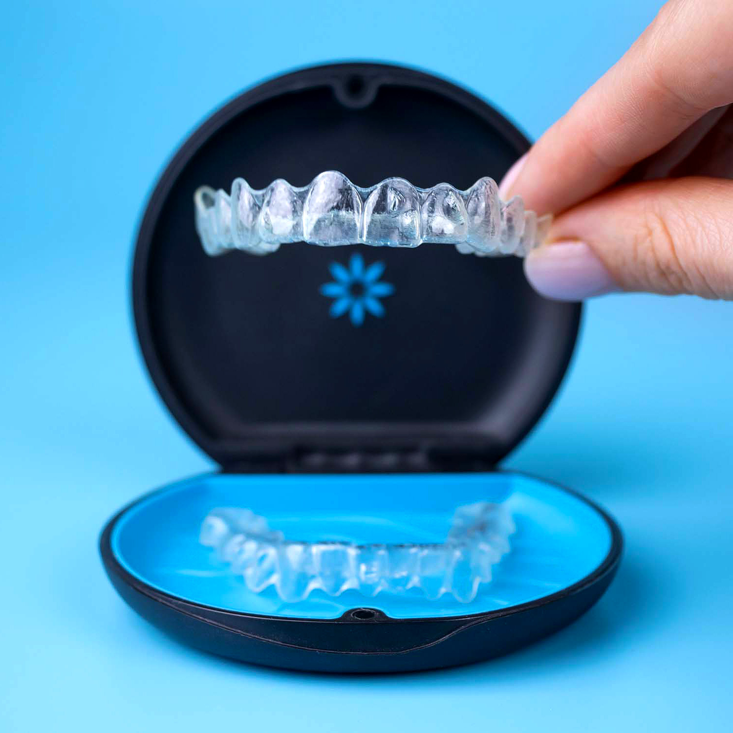 Neviditeľné zubné strojčeky Invisalign v Poprade od Stomatologickej kliniky DENTAKRA